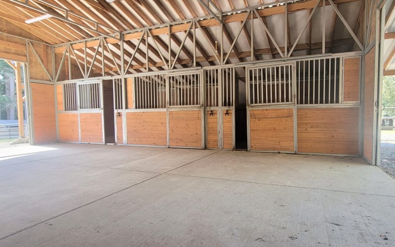 Equestrian Barn in Historic Hobart, Maple Valley, WA Production