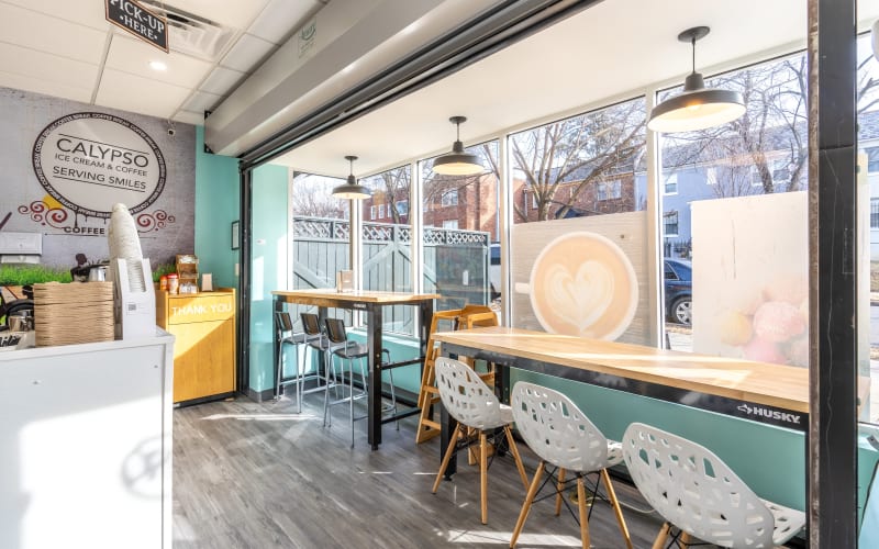Cozy Ice Cream & Coffee Shop for your Celebration!, Washington, DC