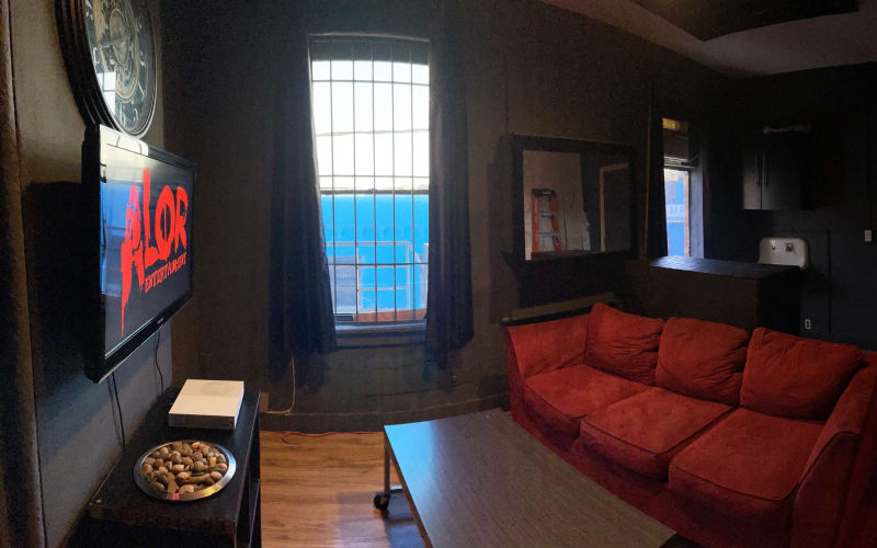 Downtown Yonkers Recording Studio With A Vibe. Engineer Included