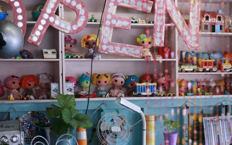 Vintage Decor Tiki Bar Party Garage, victoria Production Peerspace