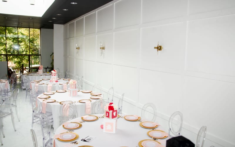Romantic Luxury Venue with Modern Amenities, York, PA | Event | Peerspace