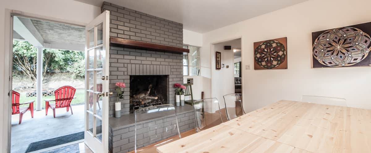 Spacious Home With Open Flow Lots Of Seating Back Yard Bbq