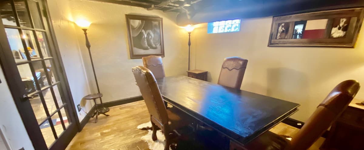 Rustic Private Meeting Room for 8 in Grapevine Hero Image in undefined, Grapevine, TX