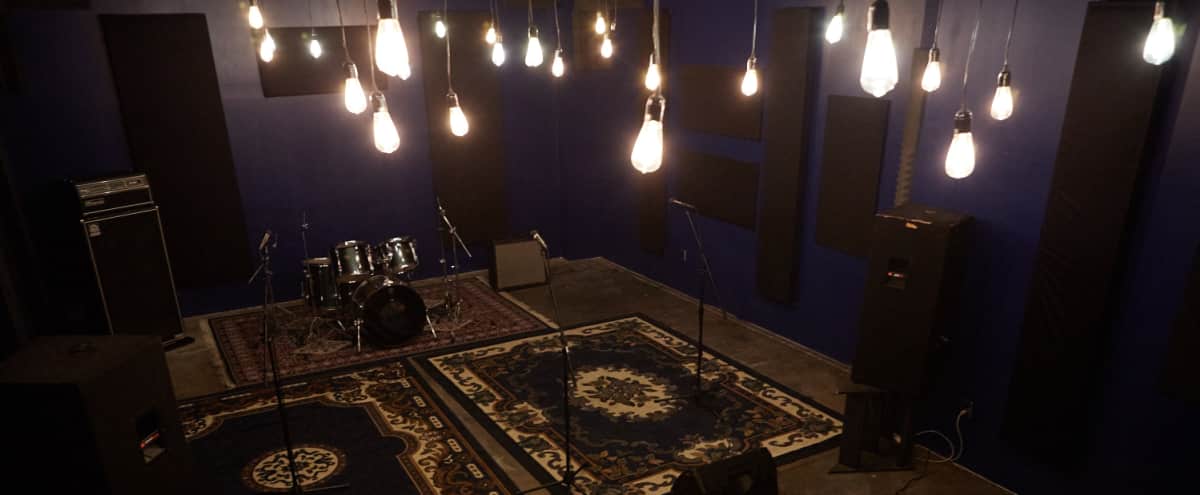 Blue Room Music Studio In Los Angeles Los Angeles Ca Production Peerspace