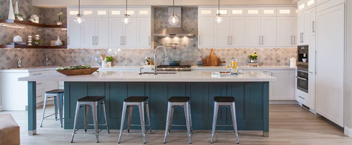Bright And Open Transitional Kitchen Perfect For Film Photo
