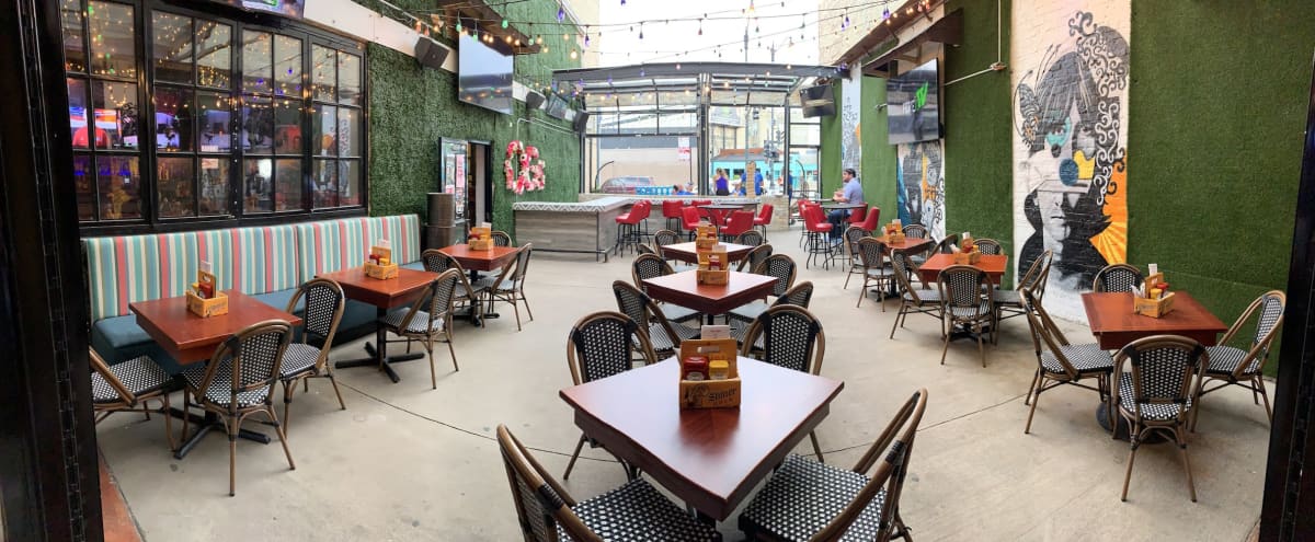 Year Round Patio Space Chicago Il Event Peerspace