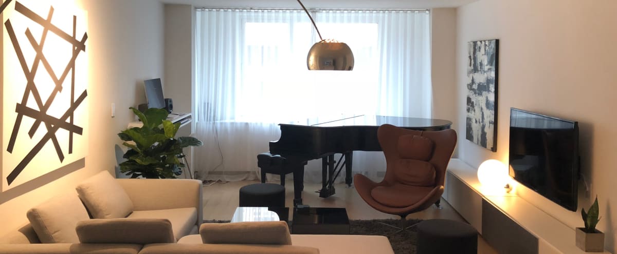 Modern Luxury Midtown Apartment With Steinway Grand Piano New