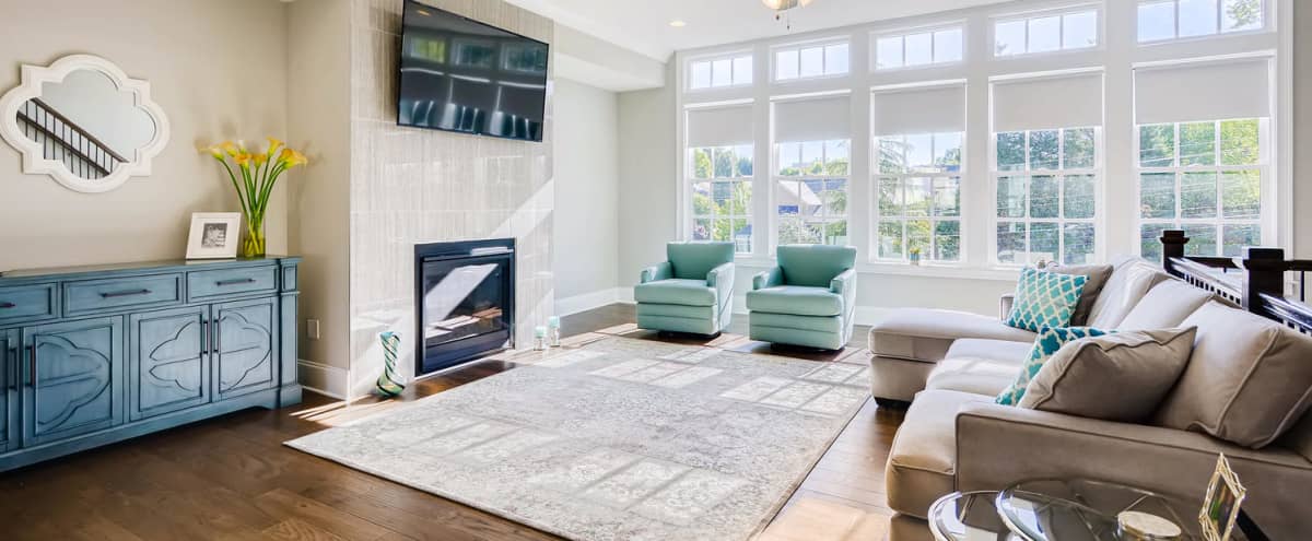 Beautiful New Townhome With Modern Finishes Open Floor Plan And Lots Of Natural Light Sandy Springs Ga Production Peerspace