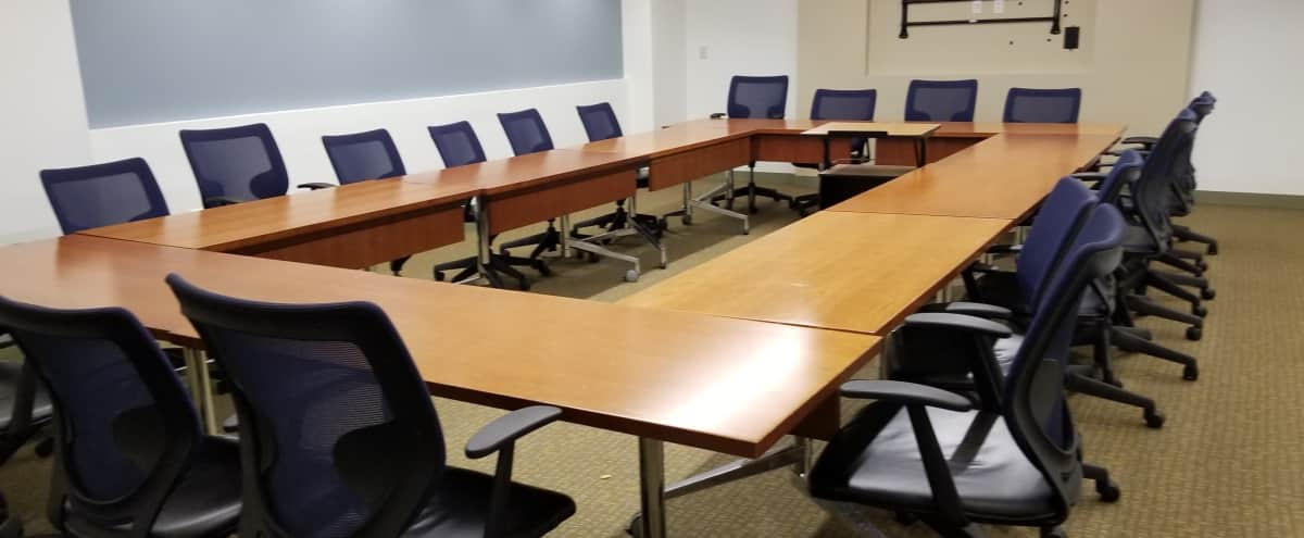 Large Conference Room Perfect For Events