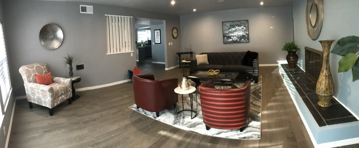 Roomy Urban Home In Leimert Park Huge Living Room Great For A