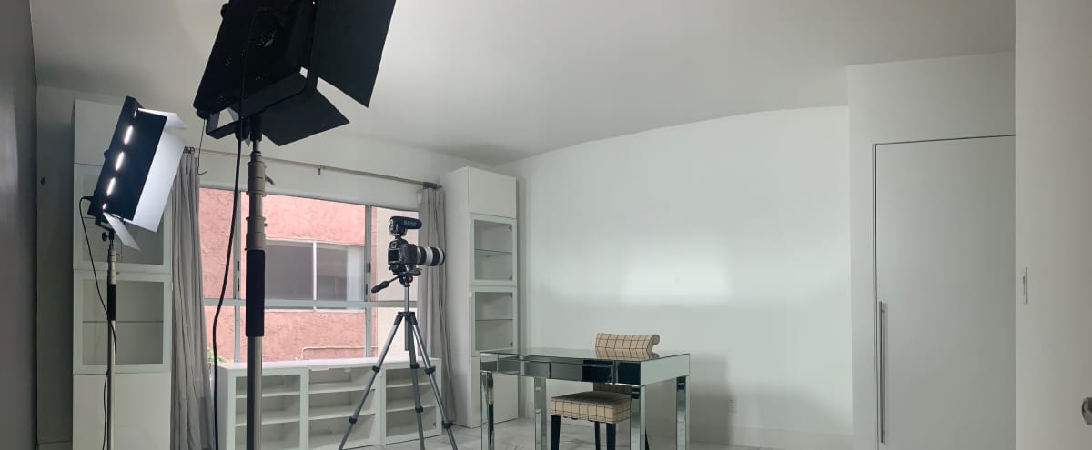Youtube Studio Photo Video Space Equipment Included West Hollywood Ca Production Peerspace