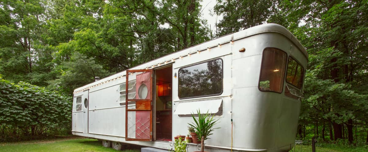 Vintage 1955 Spartan Royal Manor Travel Trailer In The Catskills