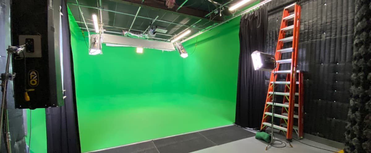 Pre-lit Sound Proof Green Screen Studio in Burbank Hero Image in undefined, Burbank, CA