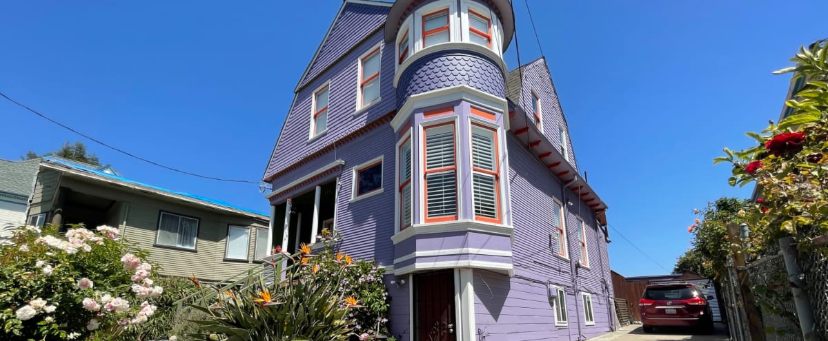 1906 Beautiful Three story QUEEN ANNE VICTORIAN HOME WITH PLUSH GARDENS in Oakland Hero Image in Meadow Brook, Oakland, CA