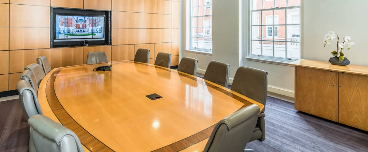 Ideal Space For Board/Senior Meetings In Central London in London Hero Image in Bloomsbury, London, 