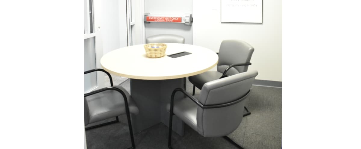 4 Person Huddle Room For Group Work in Houston Hero Image in Spring Branch East, Houston, TX