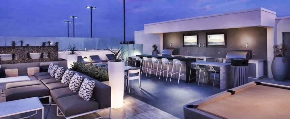 Roof Top Lounge in Huntington Beach in Huntington Beach Hero Image in Yorktown, Huntington Beach, CA