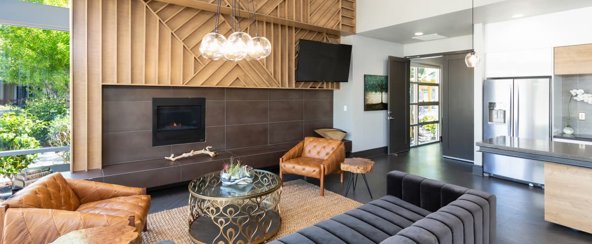 Modern Event Lounge With Game Room And Outdoor Space San Mateo