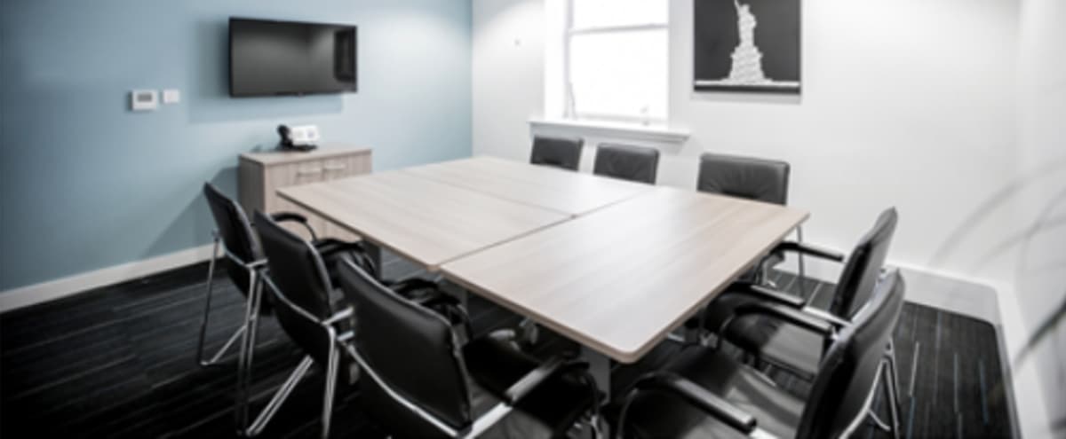 Meeting Room Up To 8 People - New York Room in Manchester Hero Image in Central Retail District, Manchester, 
