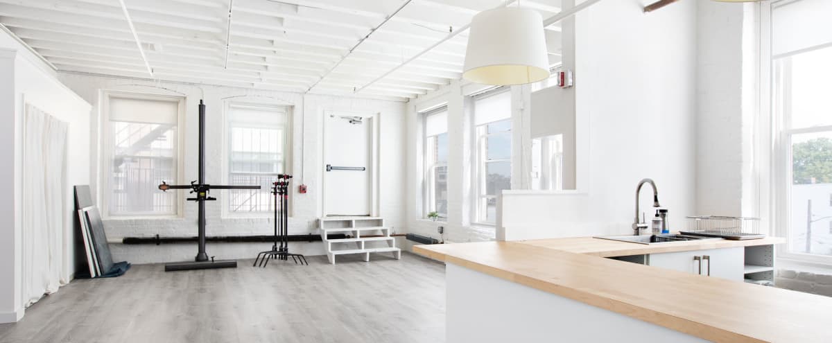 Beautiful Studio Space In The Heart Of Allston Allston Ma Production Peerspace