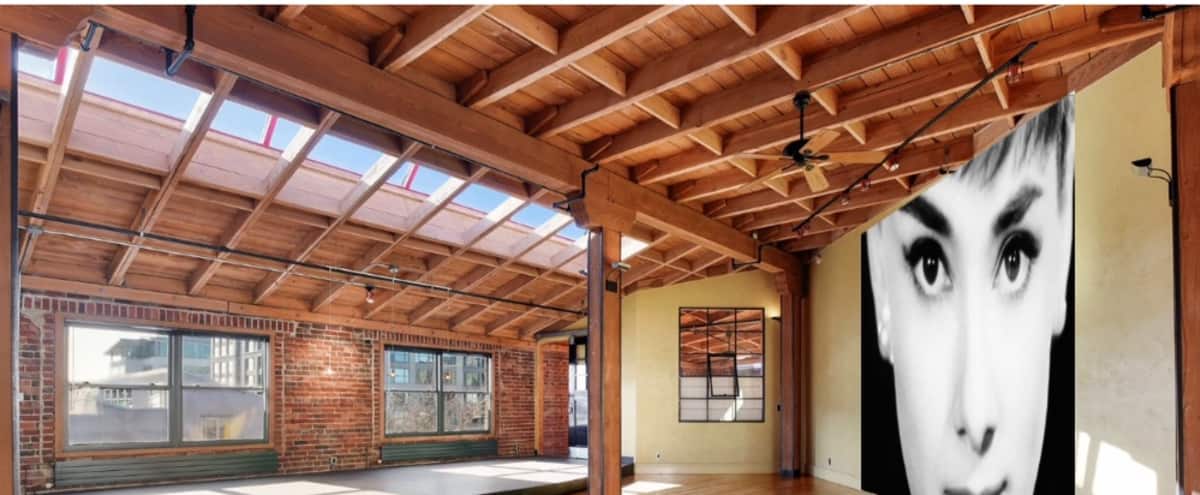 Huge Penthouse Loft Big Beautiful Space Bricks Wood Floors High Ceilings Oakland Ca Event Peerspace