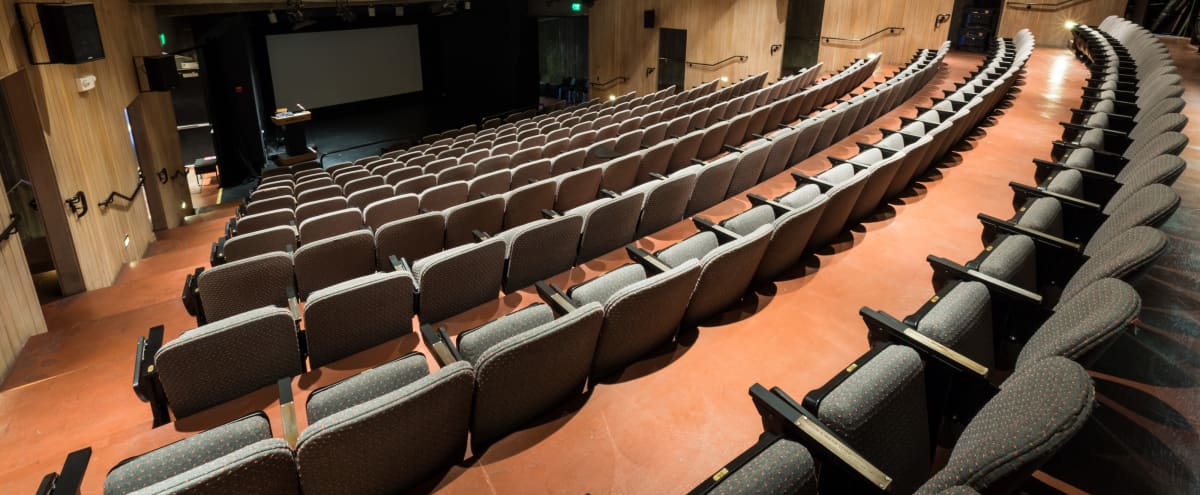 Dynamic Lecture Hall In Iconic Art School San Francisco Ca Event Peerspace