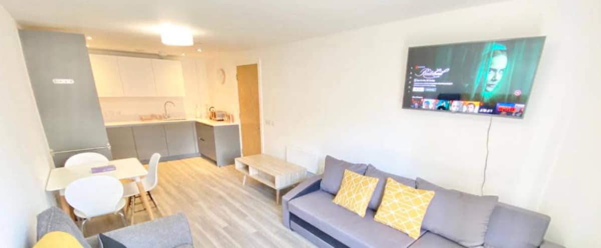 City Center Luxury Apartment with a Terrace in Manchester Hero Image in Manchester, Manchester, ENG
