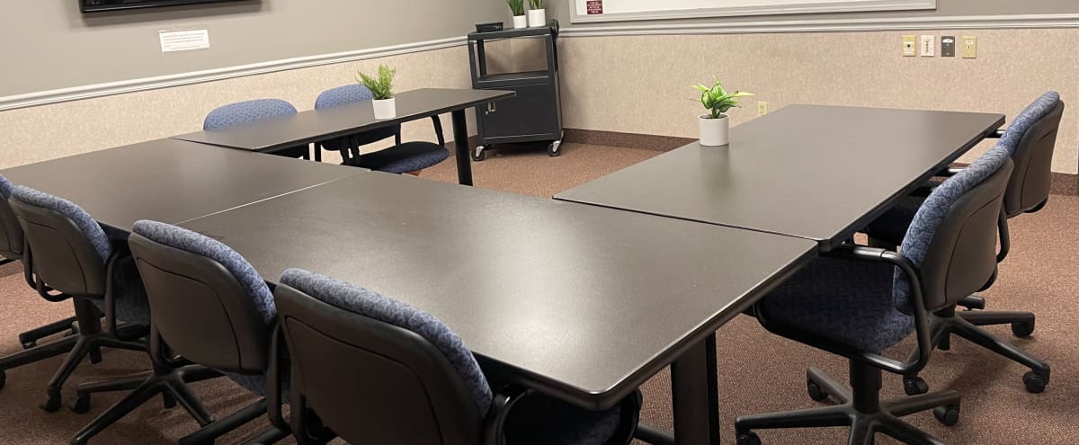 Traditional Conference Room in Knoxville Tennessee in Knoxville Hero Image in Cedar Bluff, Knoxville, TN