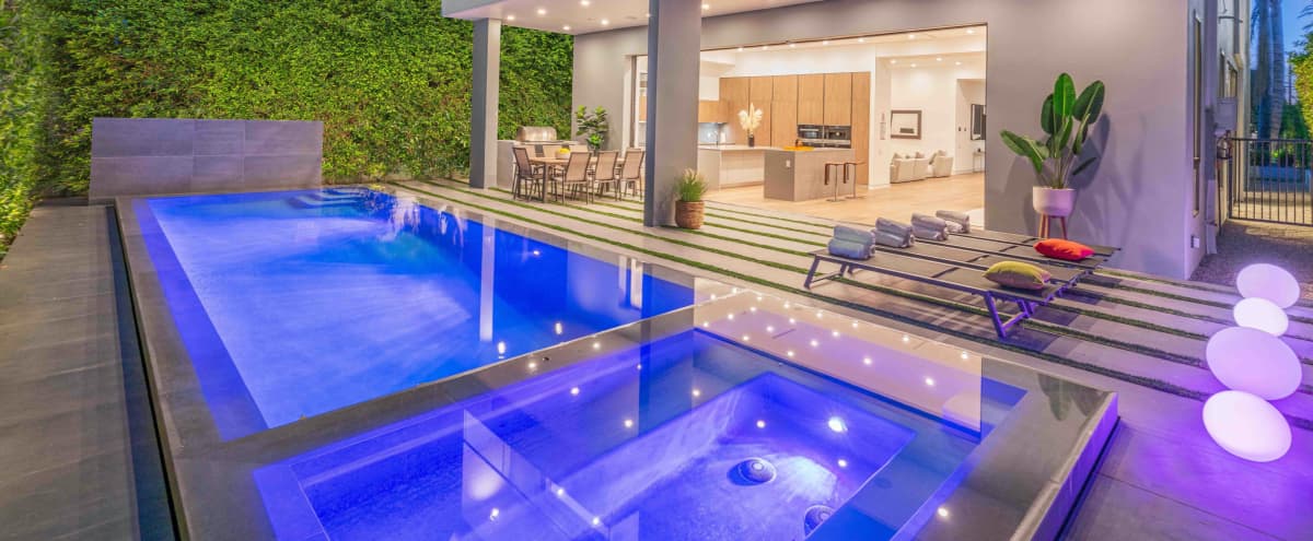 Mega Mansion I Open Floor Plan I Perfect For Influencer Press Events Los Angeles Ca Off Site Peerspace
