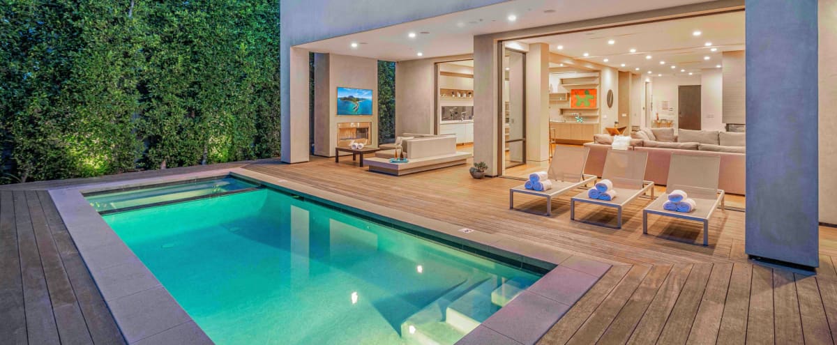 Modern Luxury Villa I Open Floor Plan I Roof Top I Tons Of Space For Influencer Media Events Los Angeles Ca Event Peerspace