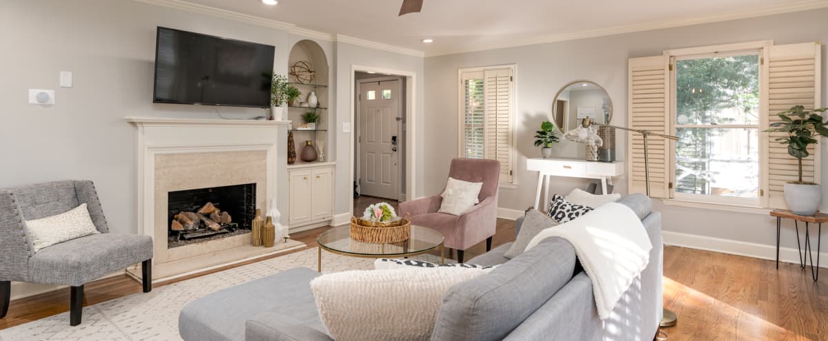 Open Floor Plan Townhome In Buckhead Atlanta Ga Event Peerspace