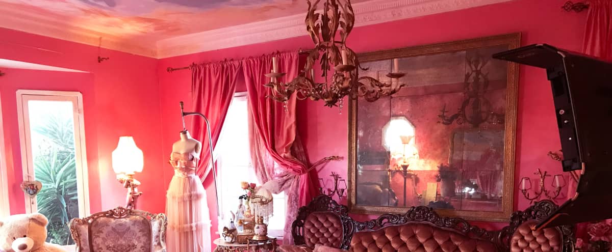 Ragdoll S Pink Life Sized Dollhouse Los Angeles Ca Production