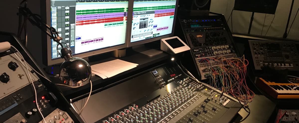 How to Design the Perfect Home Music Studio - Electronic House