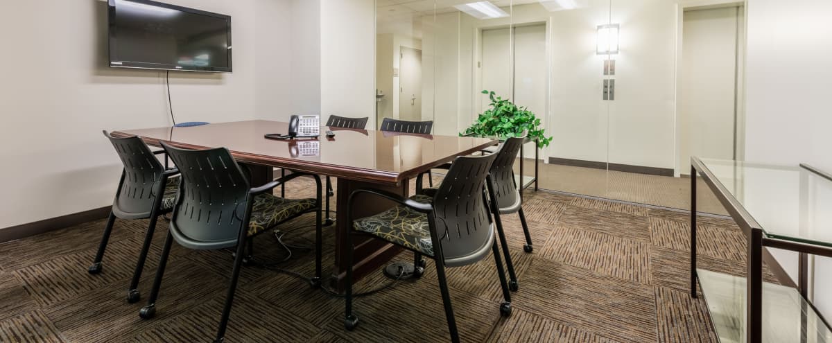 Clean Well Lit Meeting Space Cr 8 Room 414