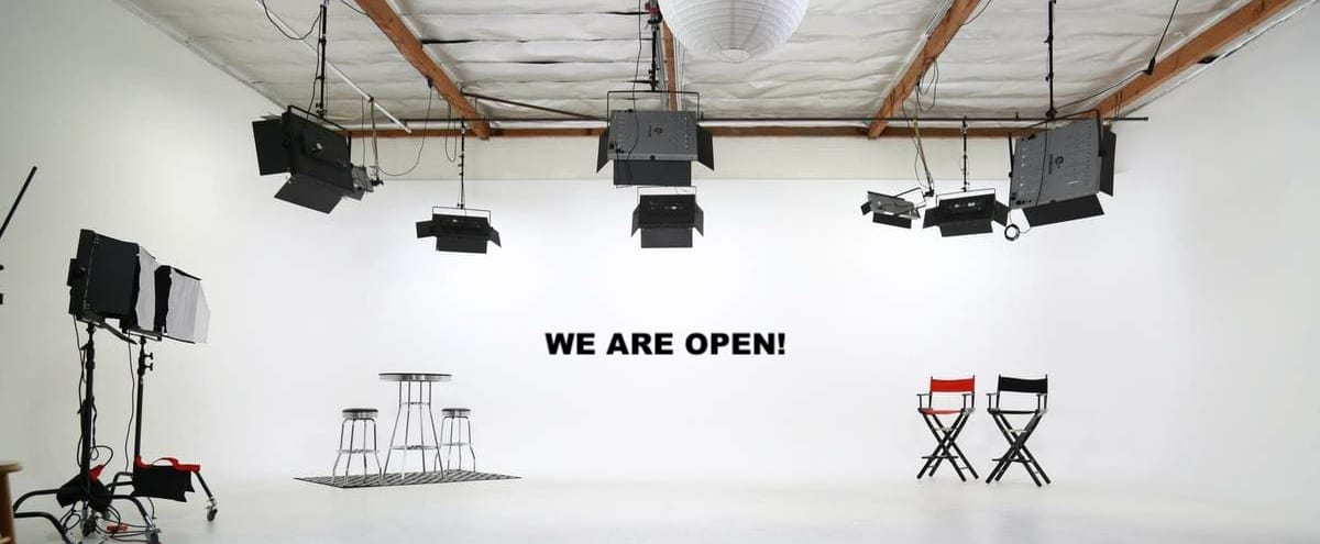 Amazing Fully Lit White Cyclorama 3 Wall Film Video Photo