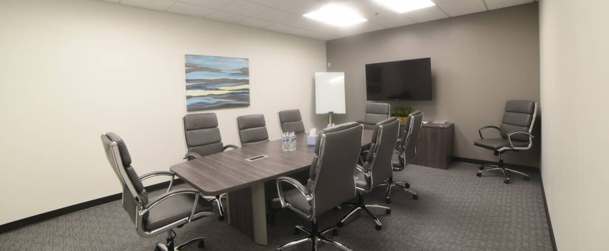 Roomy Conference Meeting Room Located In Midtown