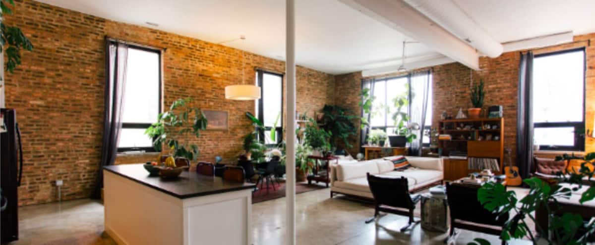 Bright And Sunny Open Loft With Exposed Brick Walls Chicago Il Production Peerspace