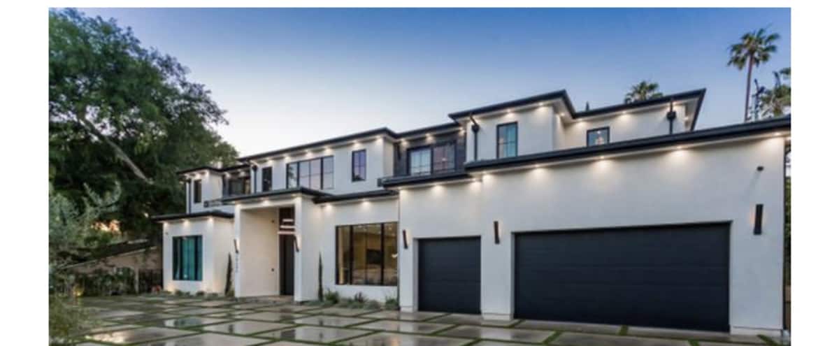Modern Mansion Tarzana Ca Production Peerspace
