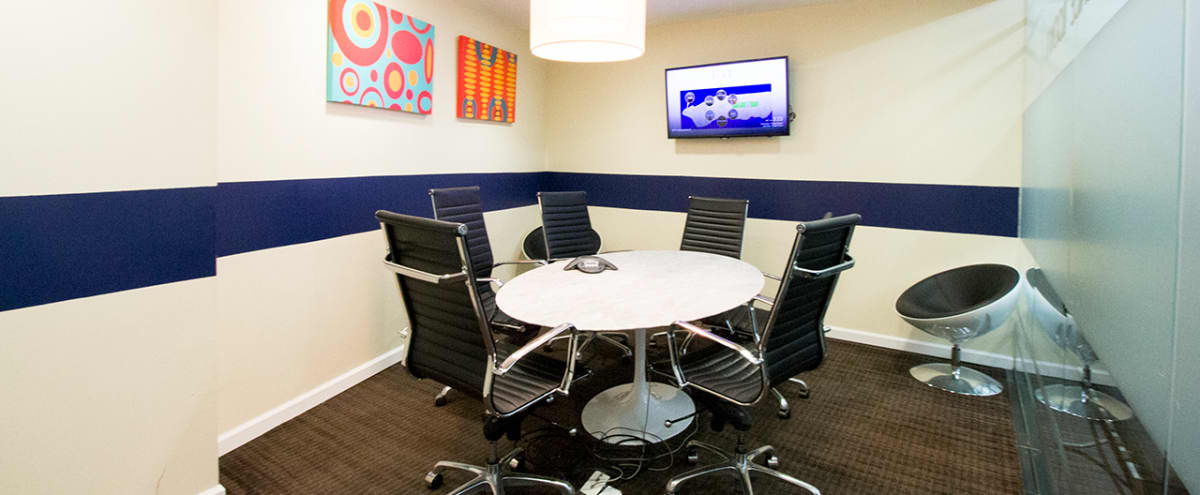 Modern Small Meeting Room C For 5 Ts New York Ny Off Site Peerspace