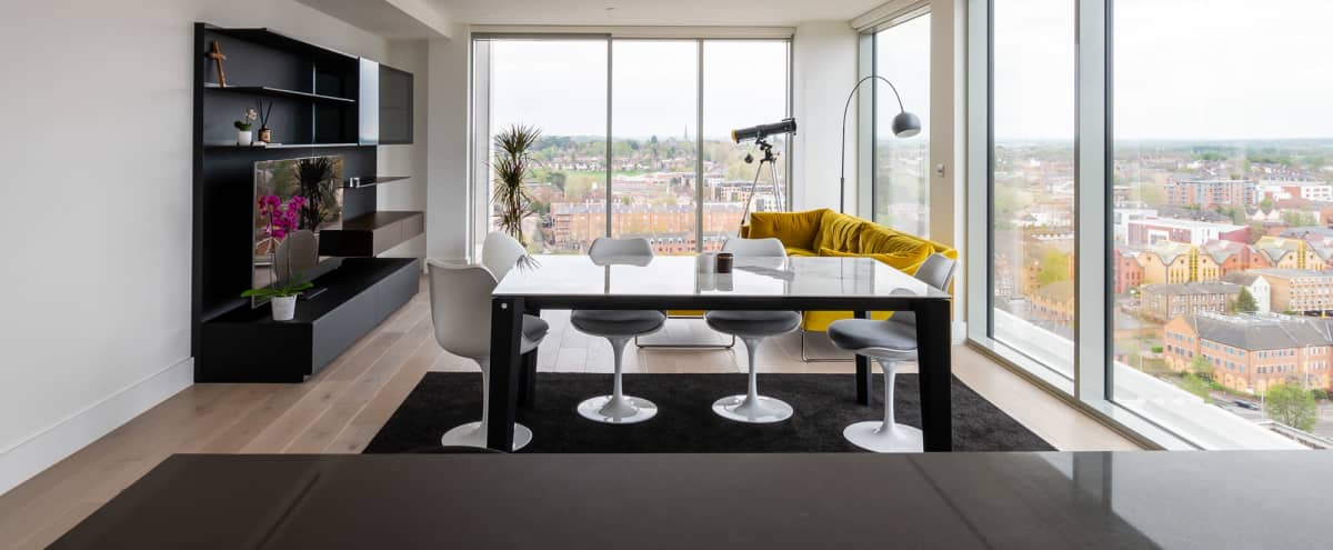 Spacious Central Penthouse with Breath-taking Views in Reading Hero Image in Reading, Reading, 