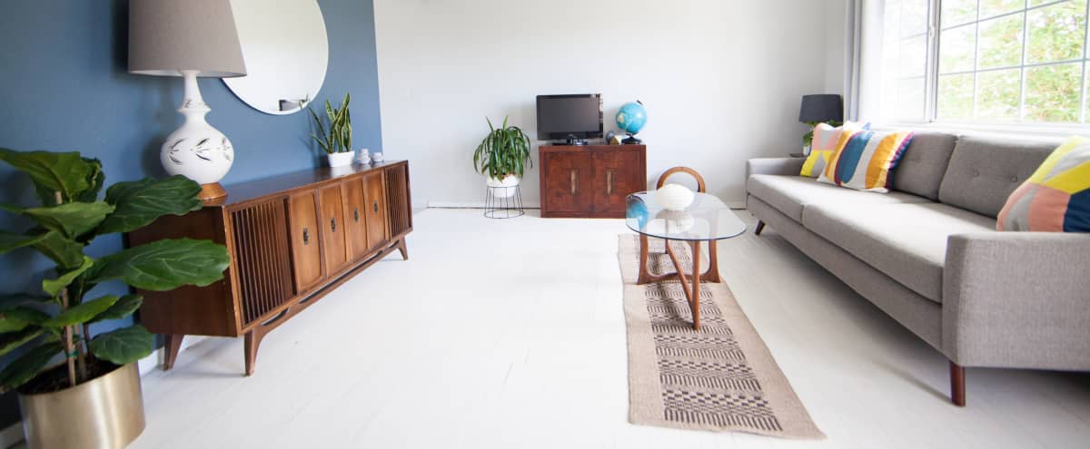 Light Filled Mid Century Modern Apartment In North Park Perfect For Film Photo Shoots San Diego Ca Production Peerspace