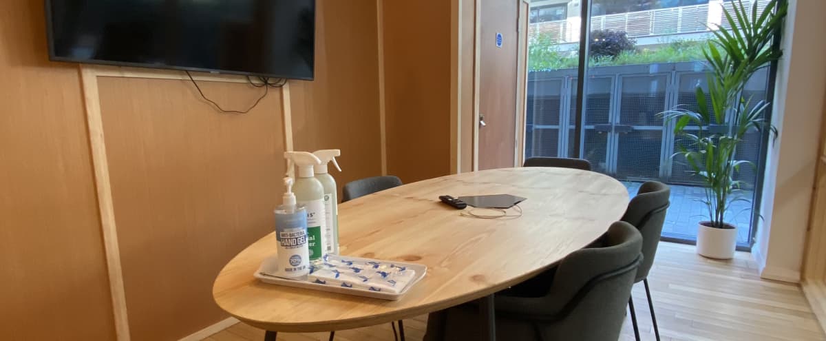 6 Person Meeting Room In The Heart Of East London in London Hero Image in De Beauvoir Town, London, 