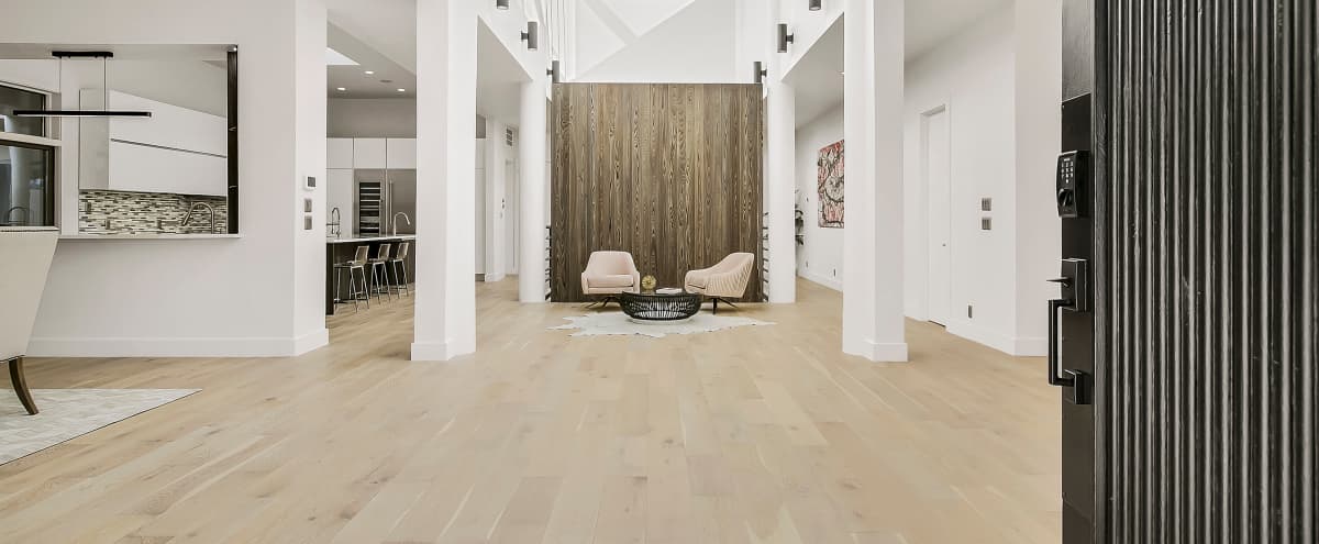 Ultra Mansion City And Lake Views 7 241 Sq Feet 40 Foot