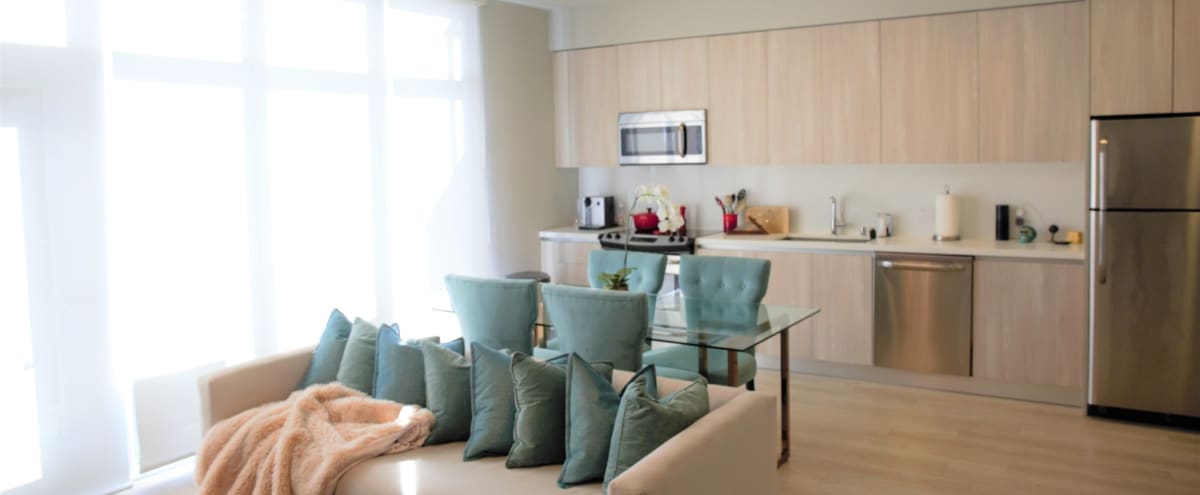 Luxury Downtown Flat With Balcony And City Views Los Angeles Ca