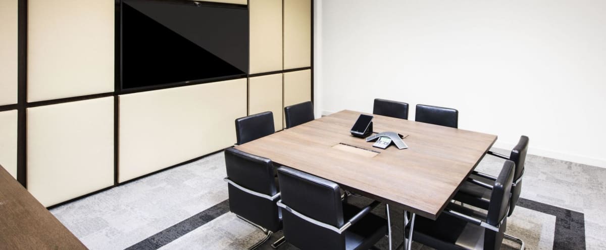 Professional Boardroom with Minimalistic Style near St. Paul's Cathedral - Whittington Room in London Hero Image in City of London, London, 