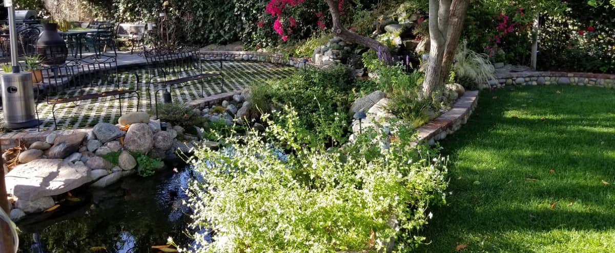Luscious Valley Garden Ranch House With Pond