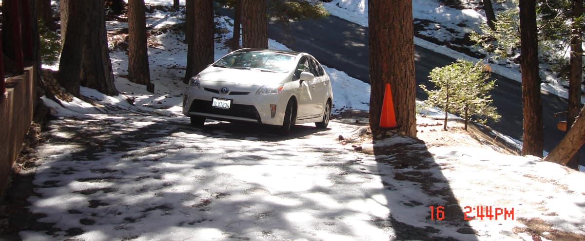 Lake Arrowhead Cabin See Snow In Southern California Running
