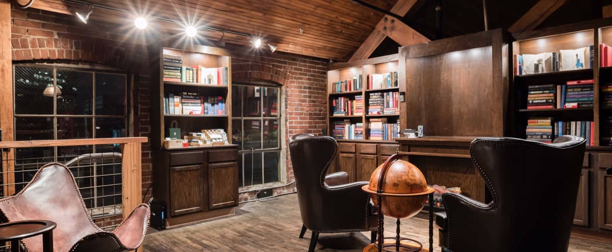 Cozy Natural Light Loft Space Inside Capitol Hill Open Air Indoor