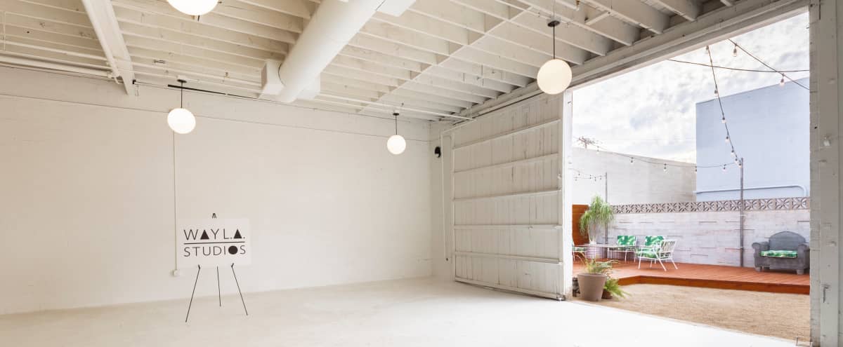 Large Midtown Studio With Huge Sliding Door Excellent Natural Light Phoenix Az Production Peerspace