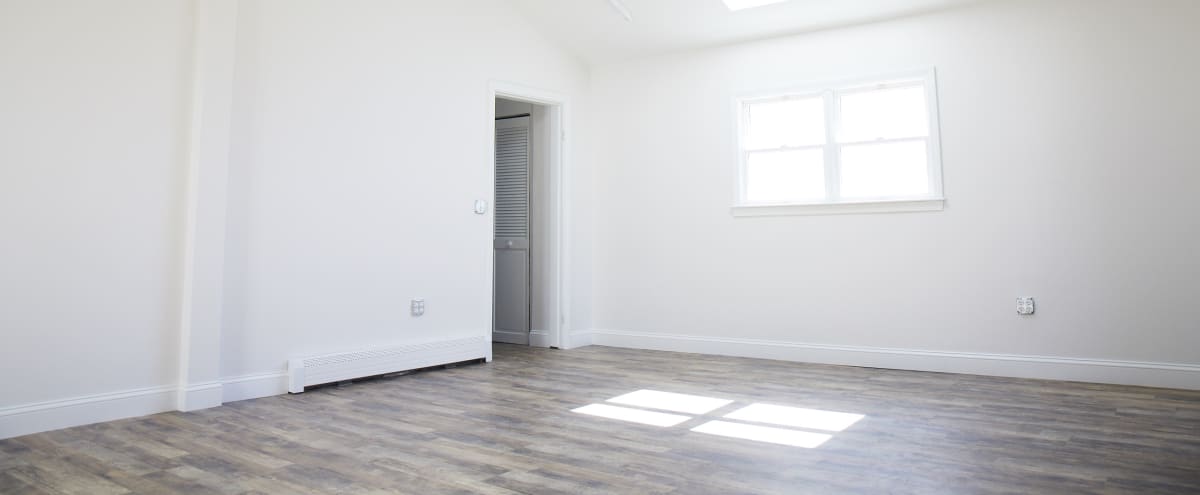 Renovated Studio In Convenient Commuter Location Framingham Ma Event Peerspace